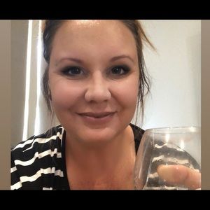 Meet your Posher, Jaclyn